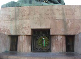 Monza-monumento-caduti-002-260x188.jpg