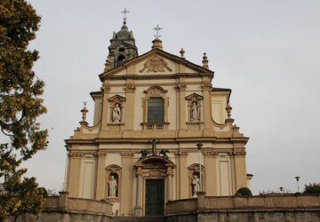ChiesaVeduggioFacciata-360x250.jpg