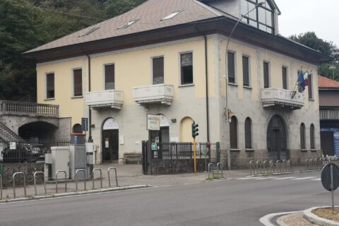 biblioteca di Seveso