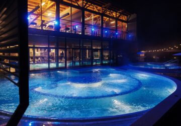 Monticello-The-Entertainment-SPA-night-2-scaled-360x250.jpg