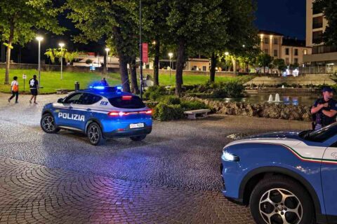 monza polizia in stazione